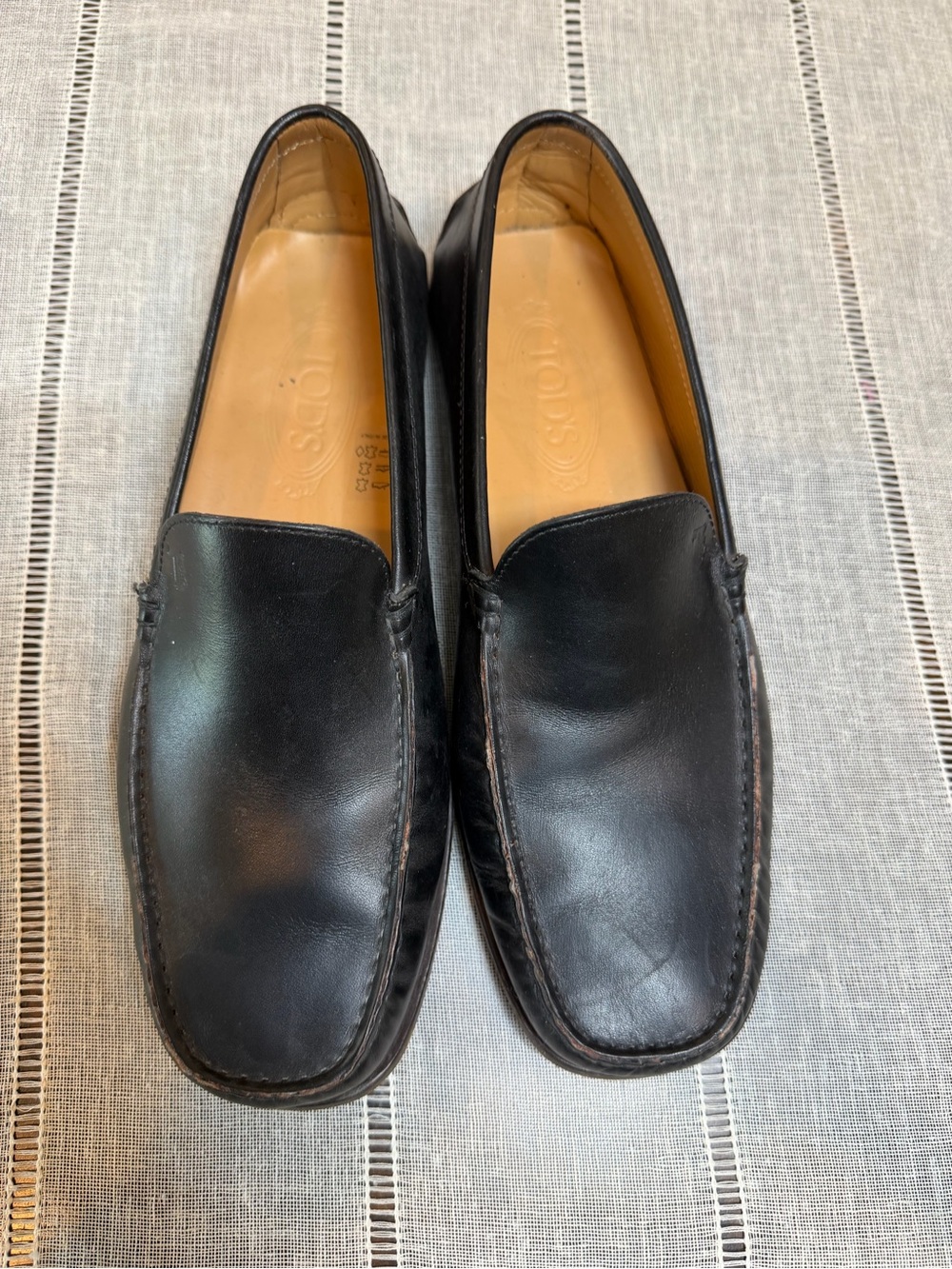 Tods Black Leather Men’s Slip-On Loafers 7.5